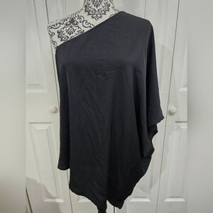 NWT ePretty Black One Shoulder Batwing Sleeve Asymmetric Top